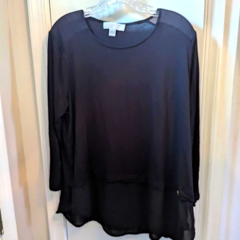 Black quarter length sleeve blouse